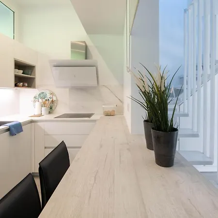 Precioso Apto En Complejo Residencial Con Piscina * Pasito Blanco